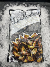 Load image into Gallery viewer, Mussels, clams &amp; oysters
